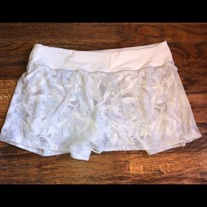 Lululemon White Pattered Tennis Skirt